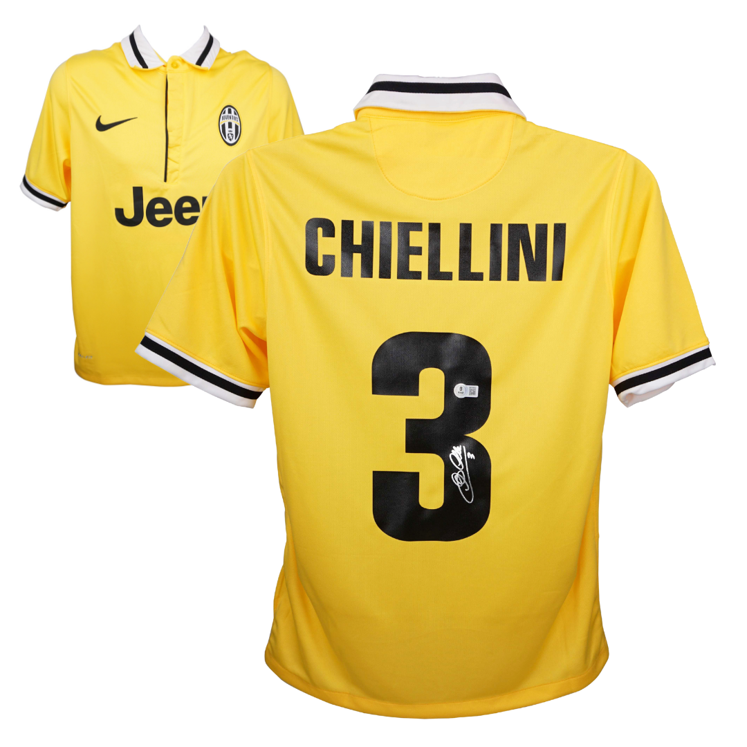 Giorgio Chiellini Signed Juventus Away Soccer Jersey #3 with Beckett Witness